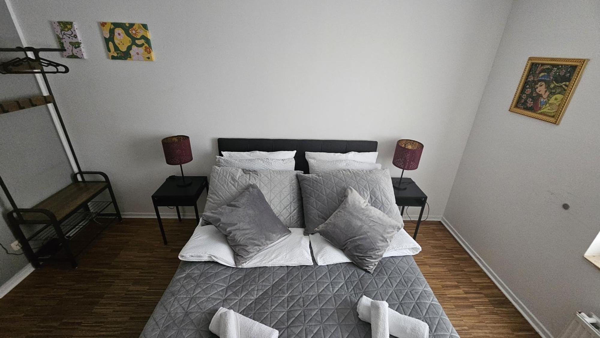 80 M2 Moderne Und Zentrale Wohnung In Hannover Mit Eigenem Parkplatz 外观 照片